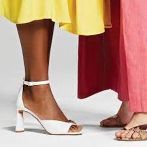 NEW White Vince Camuto MADILIN SANDAL *Never worn*